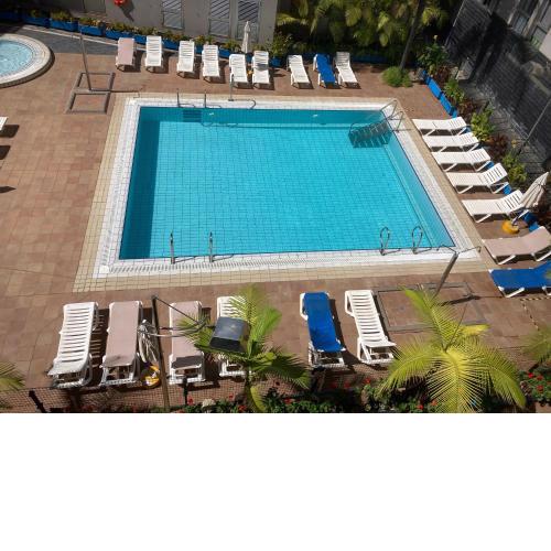 MARTSARAs PISCINA SARDINA