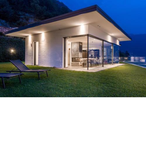 Marvelous Lake Destination eco-friendly villa