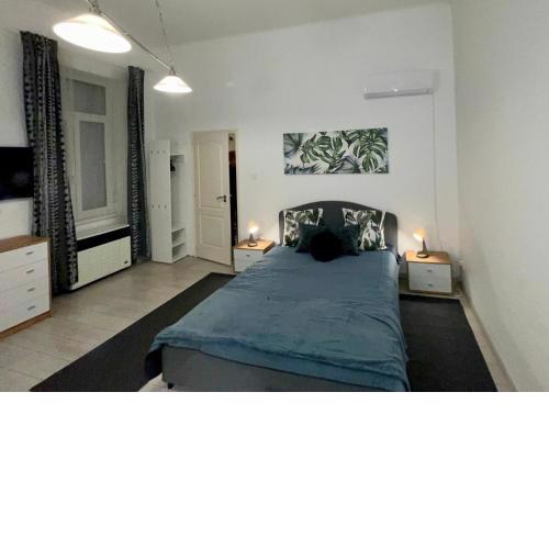 Marylin new apartment free parking at Duna side