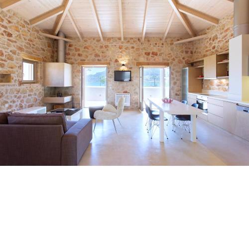Mary's luxury apartment Plytra