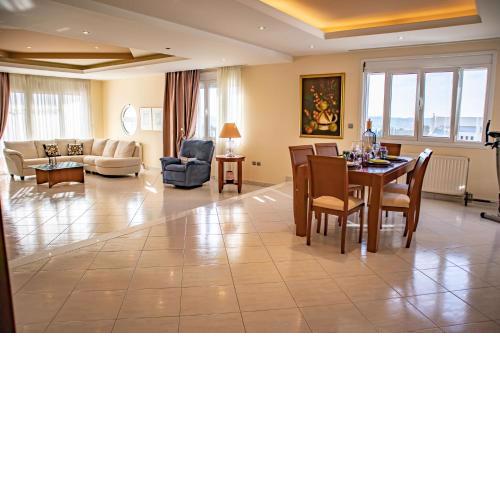 Mary's Luxury Residence