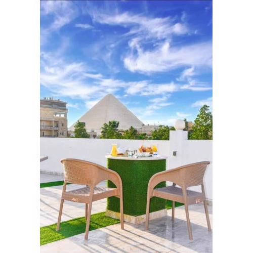Matto Pyramids Inn