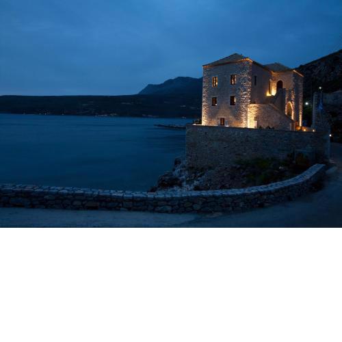 Mavromichalai
