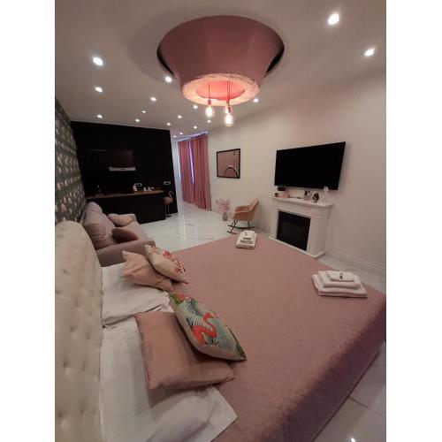 Mayfair Lifestyle Suites by Babylon Stay
