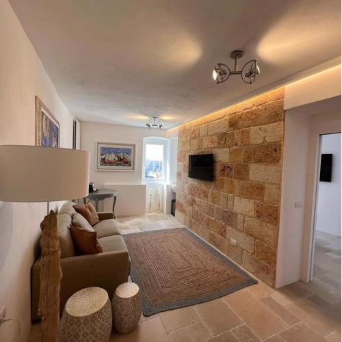 Mayrym Suite