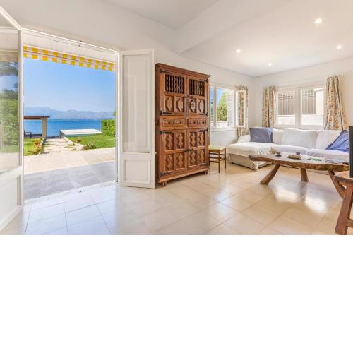 Me Chabot - Traditional House with Sea View