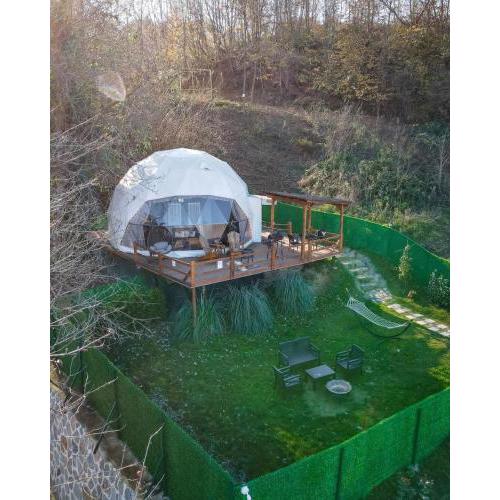 ME-GA Glamping