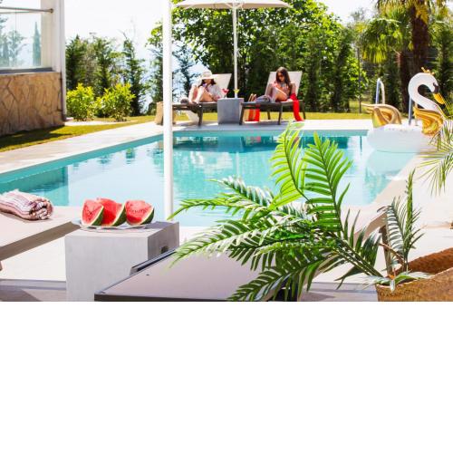 Mea Terra Villas with Swimming Pool
