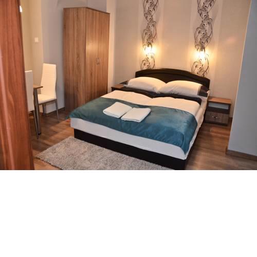 Média Panzió és Apartmanház