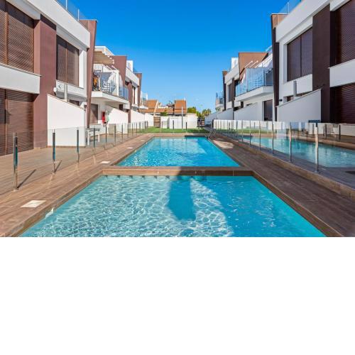 Mediterranean Flamingo Apartment