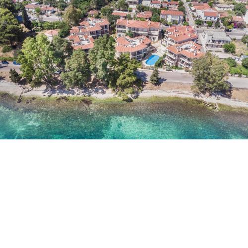 Meliti Waterfront Suites
