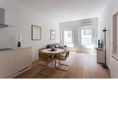Meravigli 16 - Apt B - Duomo Elegant Apartment! Self Check-In