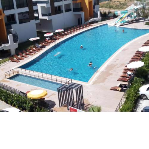 Mersin condominium Life City with pool and sea
