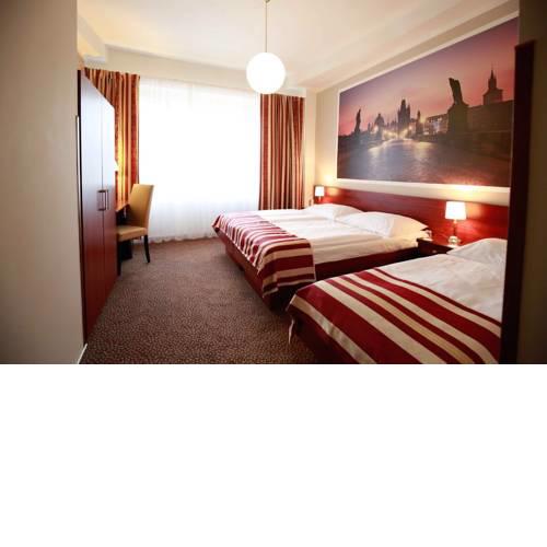 Metropolitan Old Town Hotel