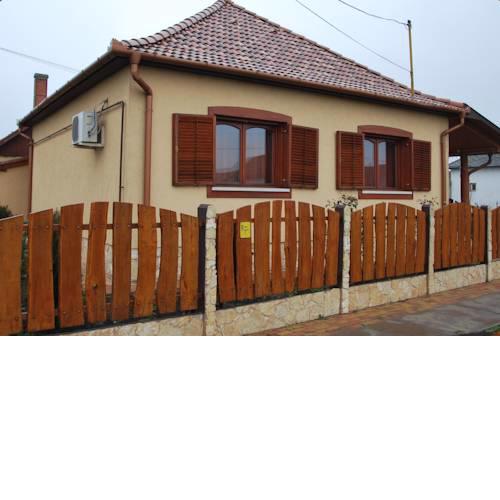 Méz-Bor Szálló