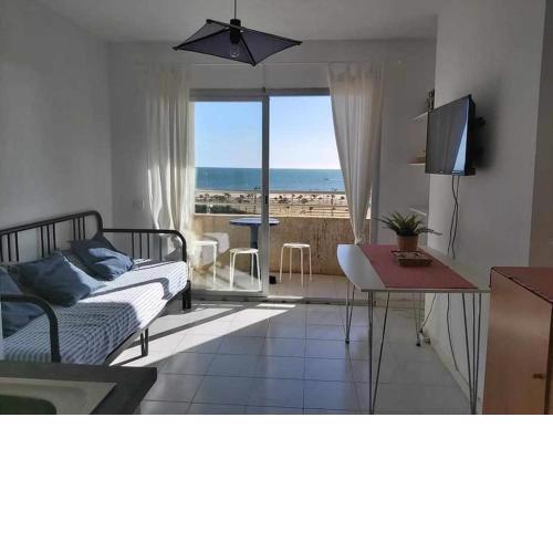 Miami 402-Studio located on the seafront with beautiful views