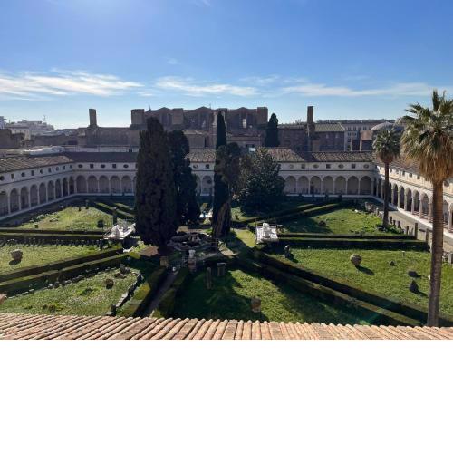 Michelangelo Garden Room