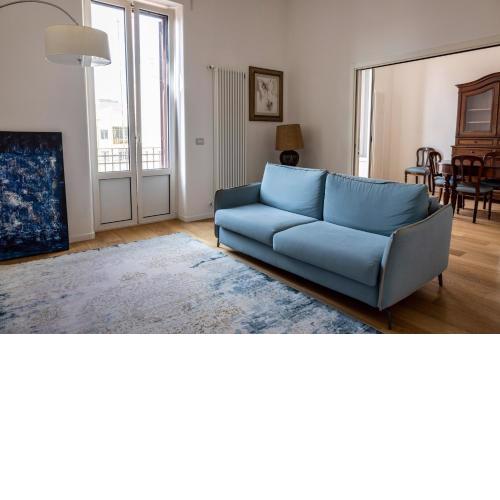 middle way stylish apartment