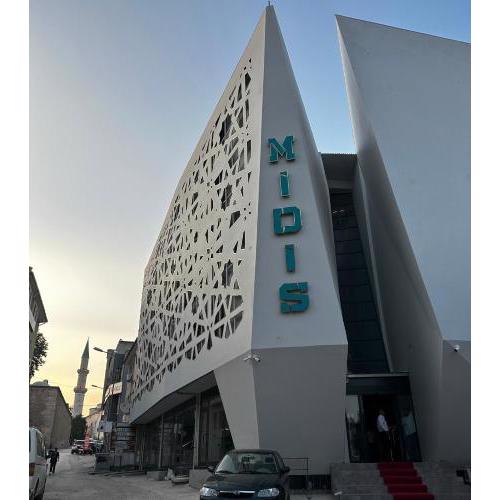 Midis Otel