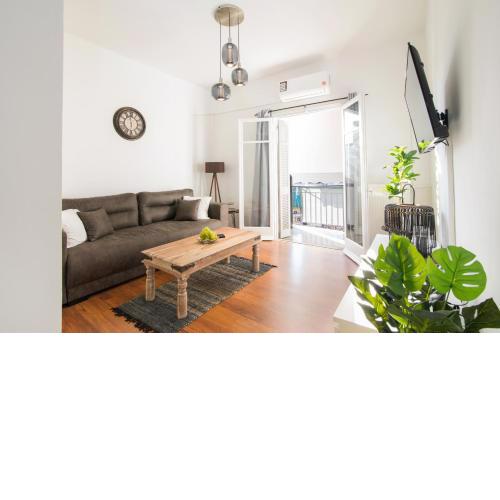 Midtown Apartment by CorfuEscapes