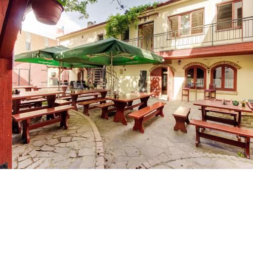 Mikulov Inn - Penzion Země (La Bašta)