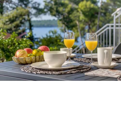 Milahomes-Lisahome