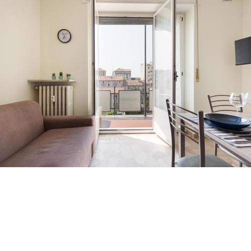 Milano Cosy Terrace Apartment