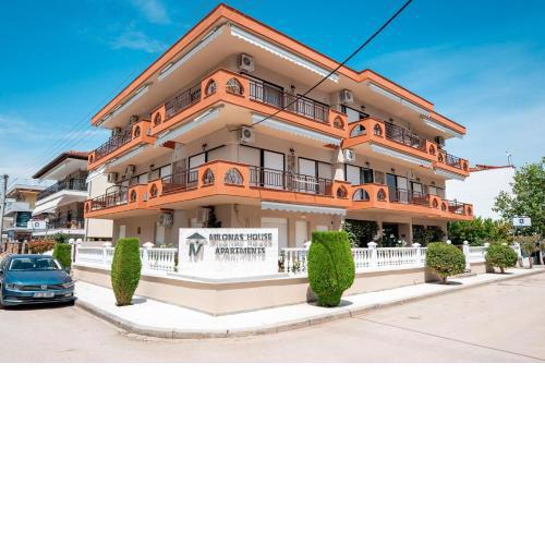 Milonas House Apartments