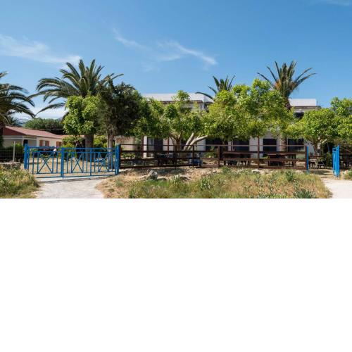 Milos studios & Beach House