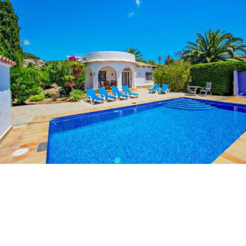 Mimosa - pretty holiday property with private pool in Moraira