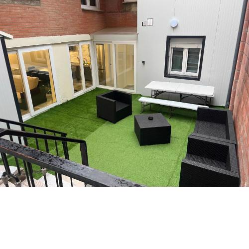 MINA GREEN HOUSE