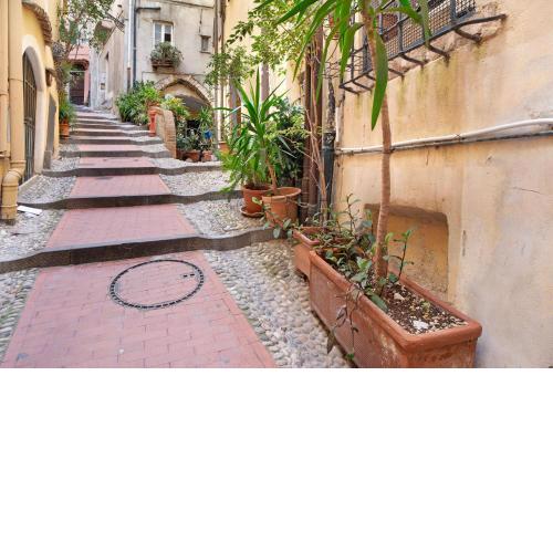 Mini Accommodation In Sanremo