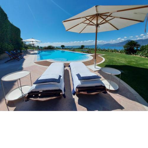 MINI DI LUSSO CON PISCINA