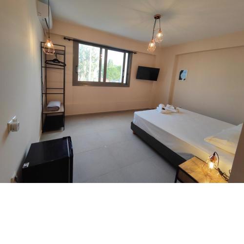 Mini Suites Free shuttle from and to Athen's Airport