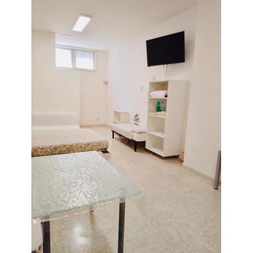 Minimal room