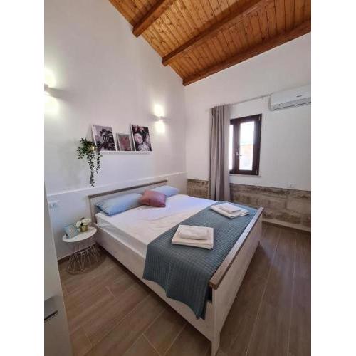 Minzoni Apartments