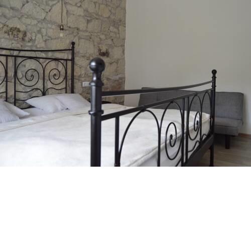 Mira Apartman