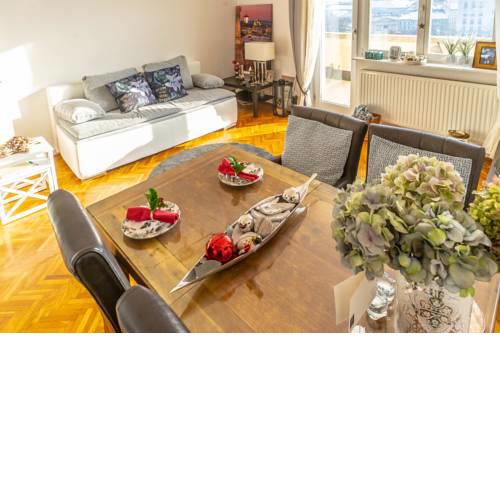 Mira Terrace Deluxe
