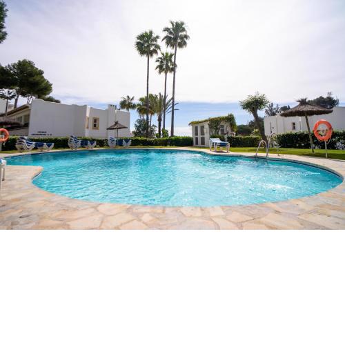 Miraflores golf penthouse with the pine view