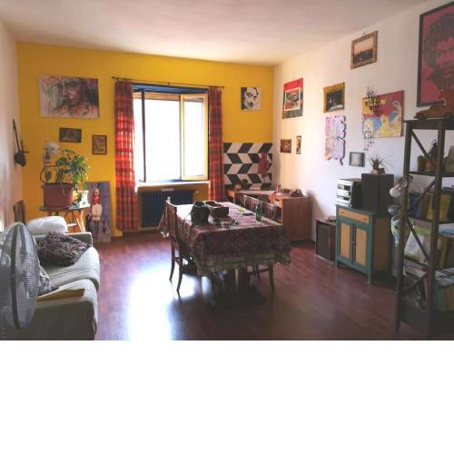 Miraflowers home, intera casa