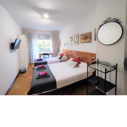Mirasierra Suites Pamplona