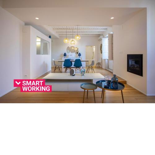 Mirror Apartment with seaview terrace by Wonderful Italy