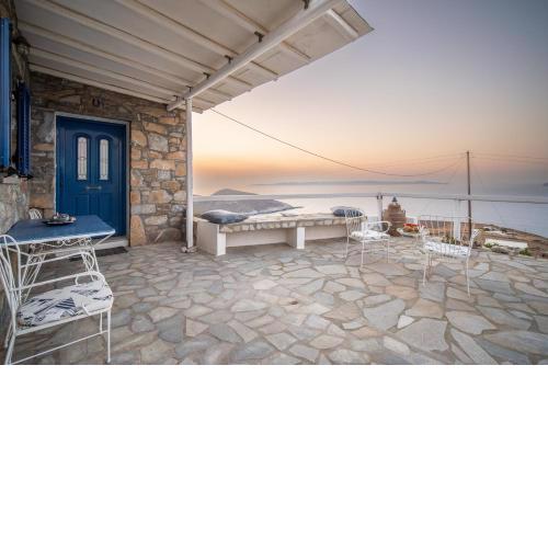 Mitato View Serifos Platis Gialos