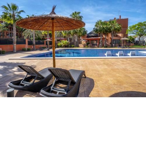 Modern 2 Bed Apartment with Com pool VM31
