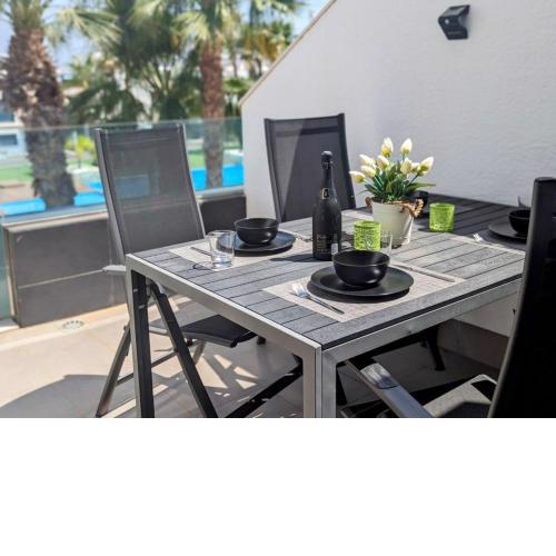 Modern 2 Bed Apt in La Zenia LZ9