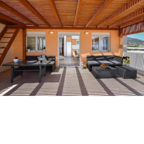 Modern 2bedroom flat with spacious balcony