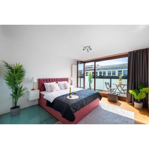 Modern 4-bedrooms apartment with parking