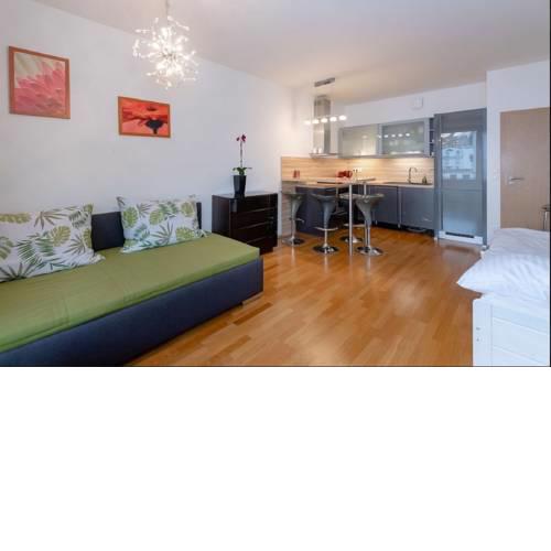 Modern And Beauty Riverside Suite, Terrace , Privat Parking