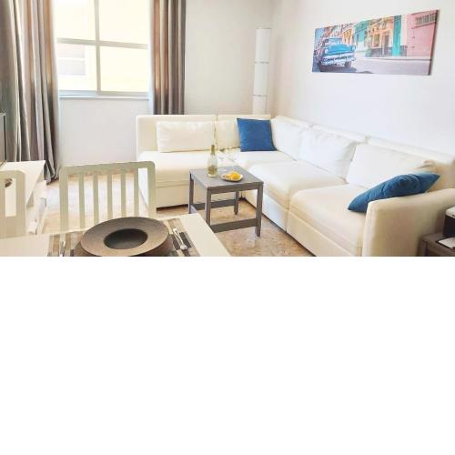 Modern and centric apartment with Air Conditioning - by TENERIFEHINTS