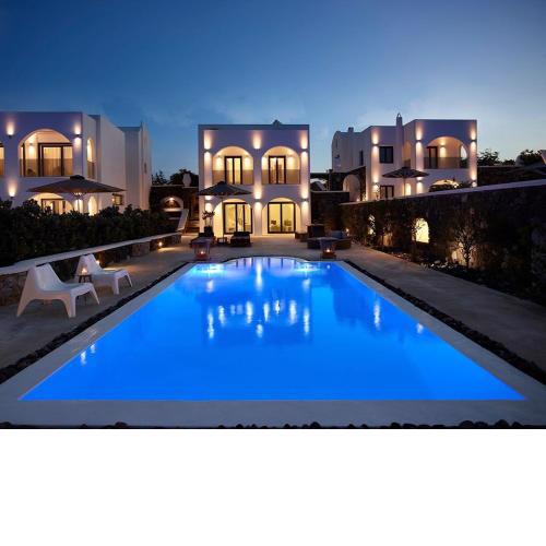 Modern and Comfortable Santorini Villa 3 Bedrooms Villa Aqua Private Pool and Beautiful Outdoor Space Exo Gialos
